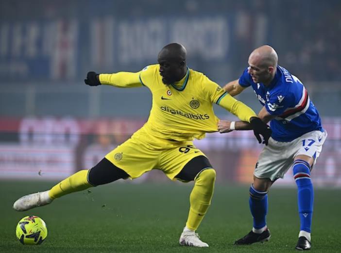  维罗纳客场坚韧逼平，意甲保级关键战握手言和